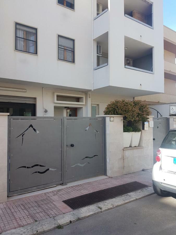 A Monopoli Da Nicolo' Family Exterior foto